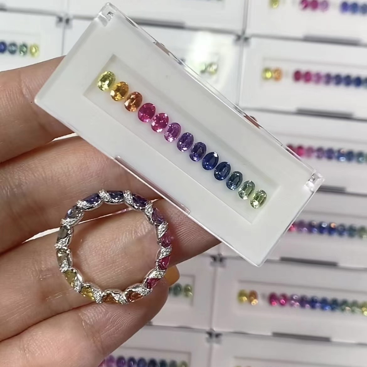 天然サファイア 精密オーバルカット配石|グラデーション・フルエタニティ対応 - 画像 (3)